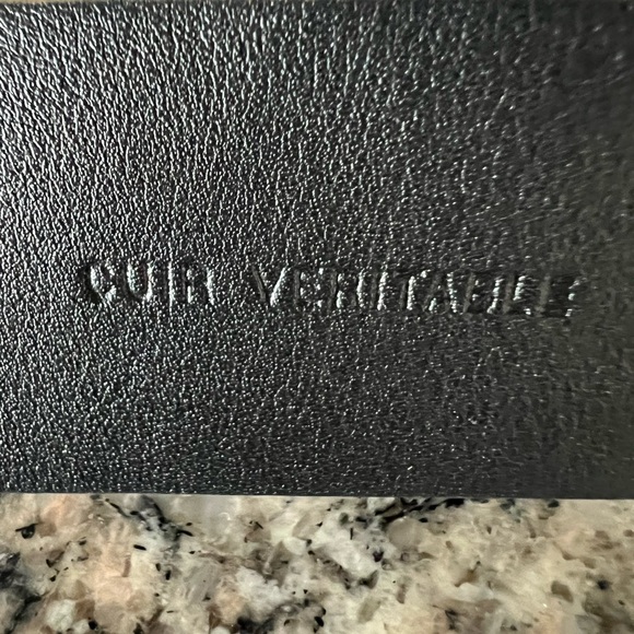 Chanel Interlocking CC Logo Belt - Picture 6 of 12